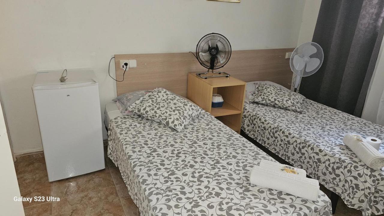 Hostal Sol Celeste Lloret de Mar Kültér fotó